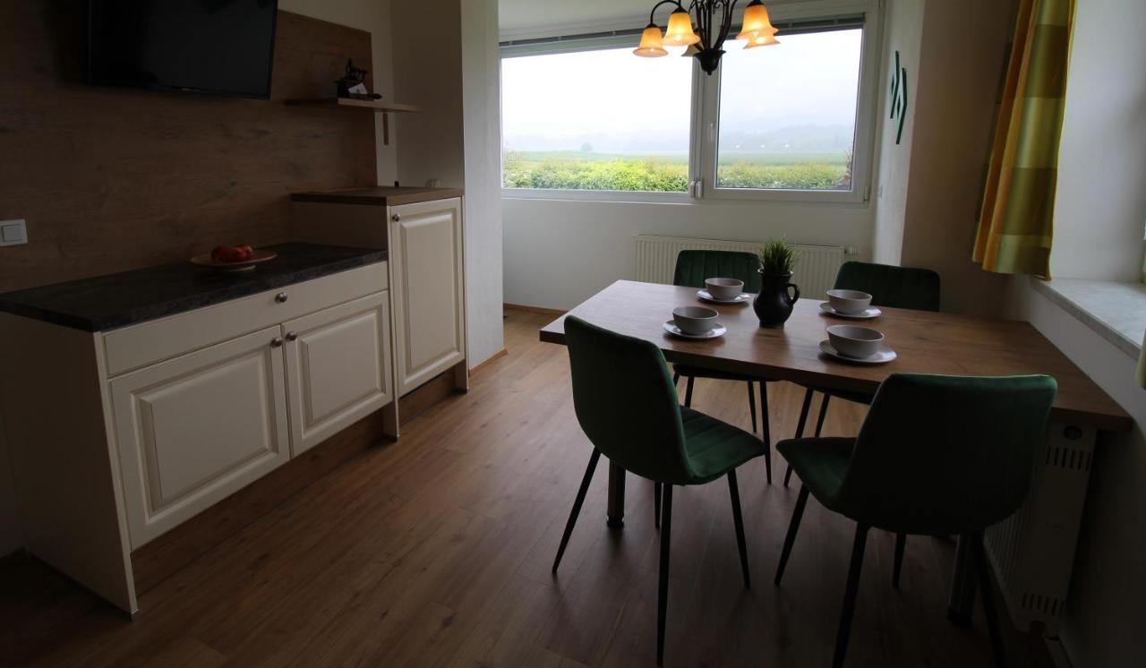 Apartment Panorama Schloessl Velden am Woerthersee