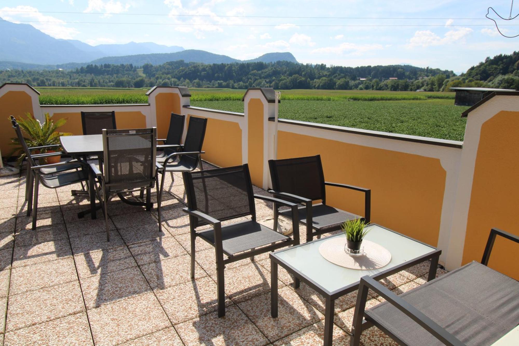 Panorama Schloessl Apartment Velden am Woerthersee